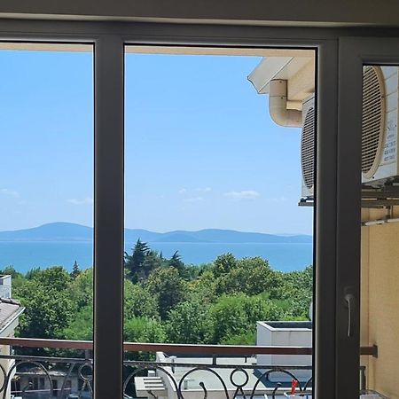 Апарт отель Flora Beach Private Поморие Экстерьер фото