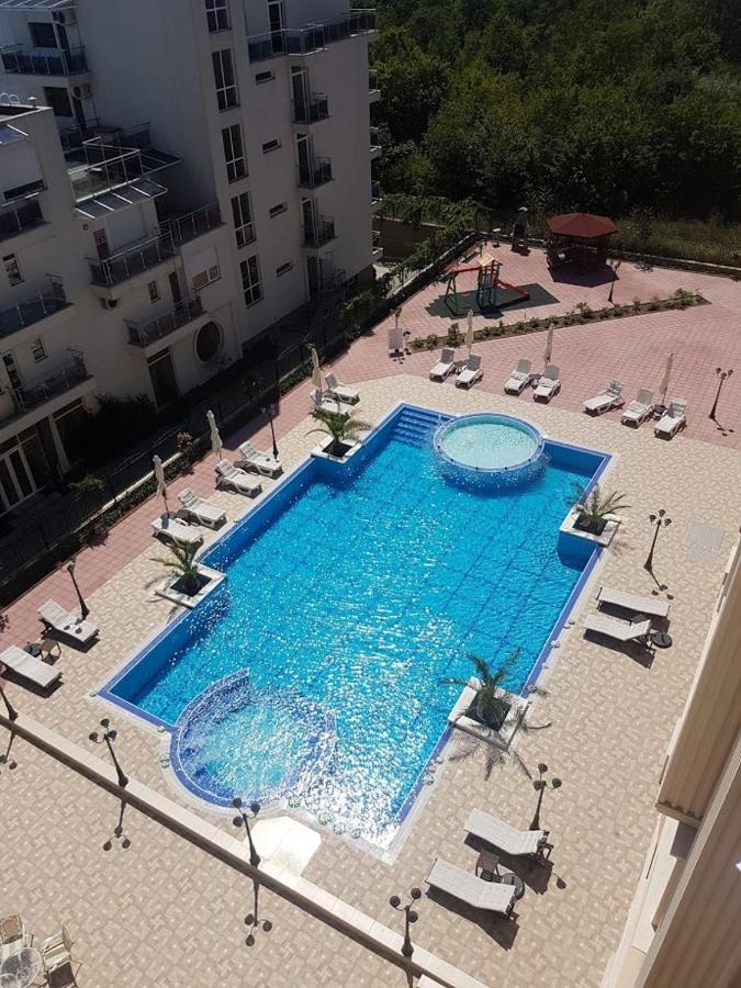 Апарт отель Flora Beach Private Поморие Экстерьер фото